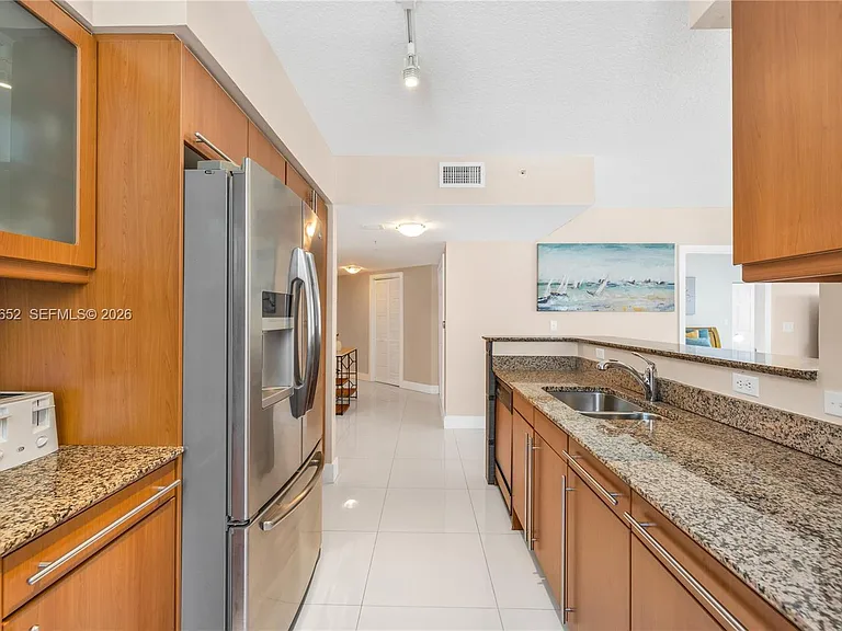 2080 S Ocean Dr #202 — Photo 7
