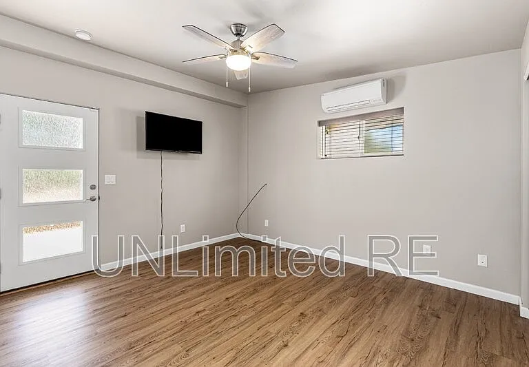 3948 E Del Rio Dr — Photo 9