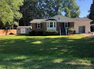511 Fieldcrest Dr, Chester, SC 29706