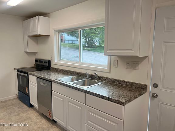 2nd image of 105 Porter Rd