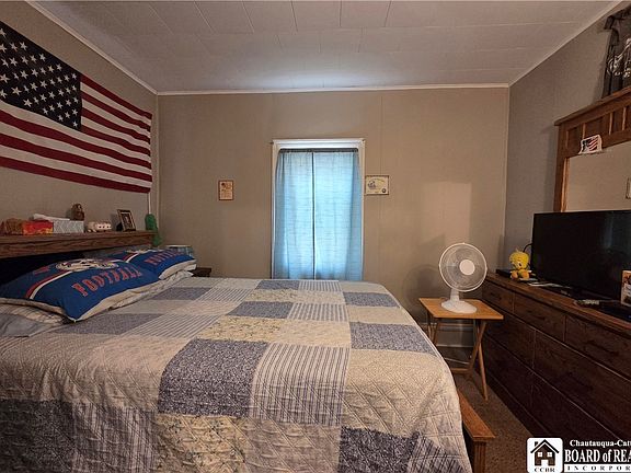 4th image of 21 Terrace Pl