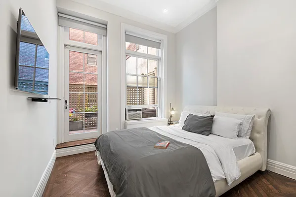 Rented by Warburg | media 14