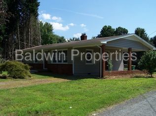 1730 Old Hollow Rd, Walkertown, NC 27051