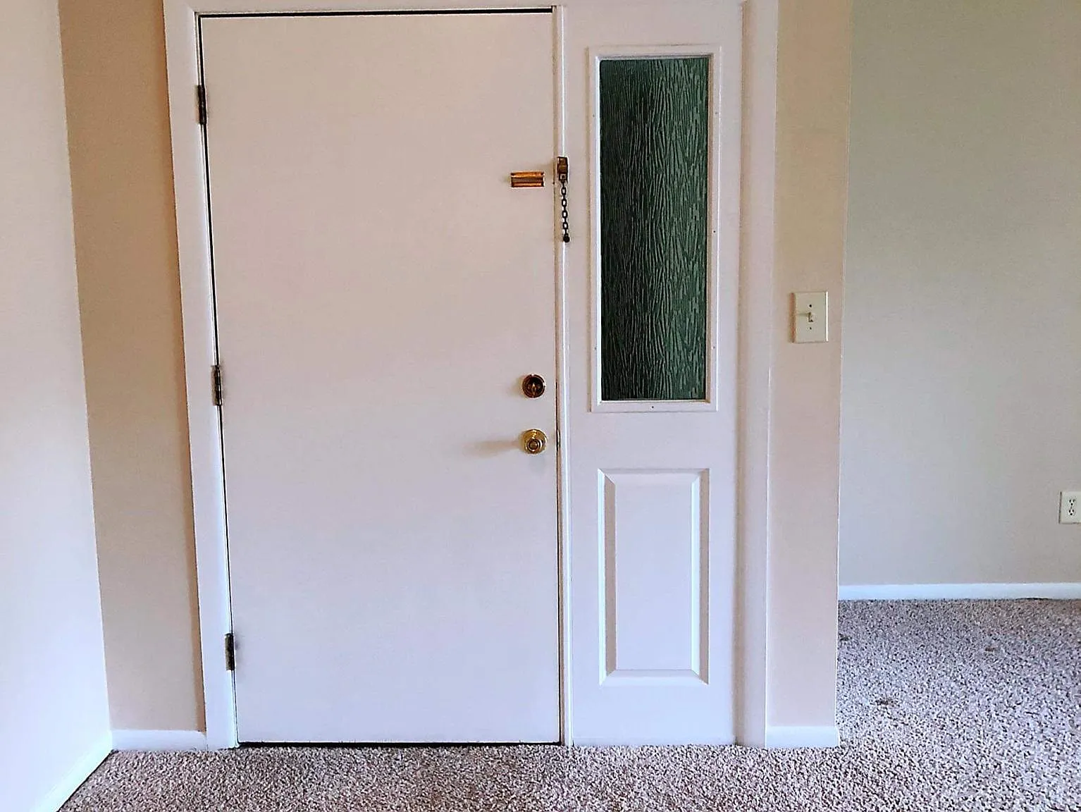 33234 Kingslane Ct — Photo 2