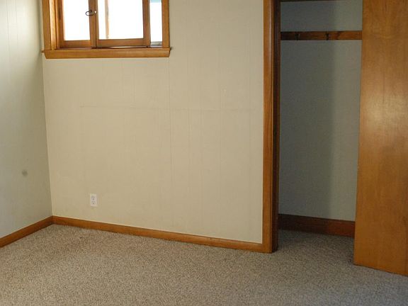 2 bedrooms with large closets in each room.