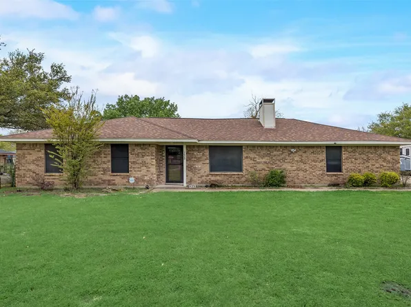 135 Lorene Dr, Red Oak, TX 75154