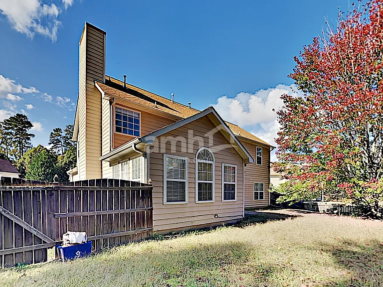 1852 Clear Springs Ln — Photo 25