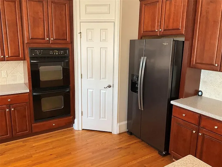 6193 Spalding Dr — Photo 12