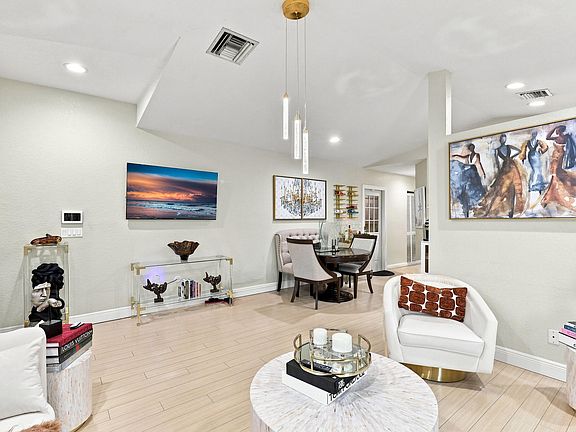 4th image of 2118 E RIDGE Circle E