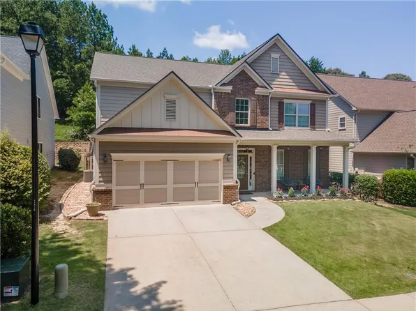 7673 Legacy Rd, Flowery Branch, GA 30542