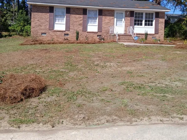 3821 Woodbury Dr, Columbia, SC 29209