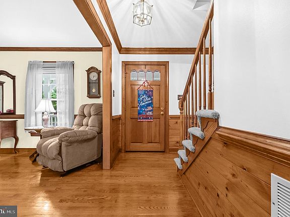 5th image of 1 Rodeo Ct