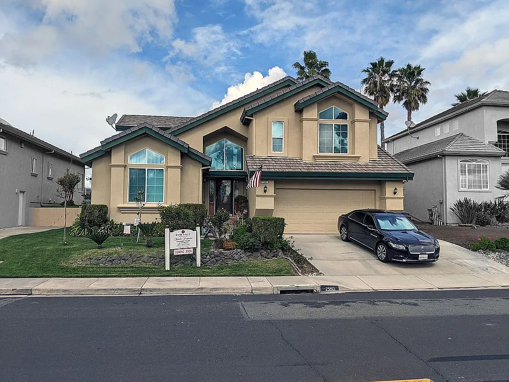 1580 Riverlake Rd photo 1