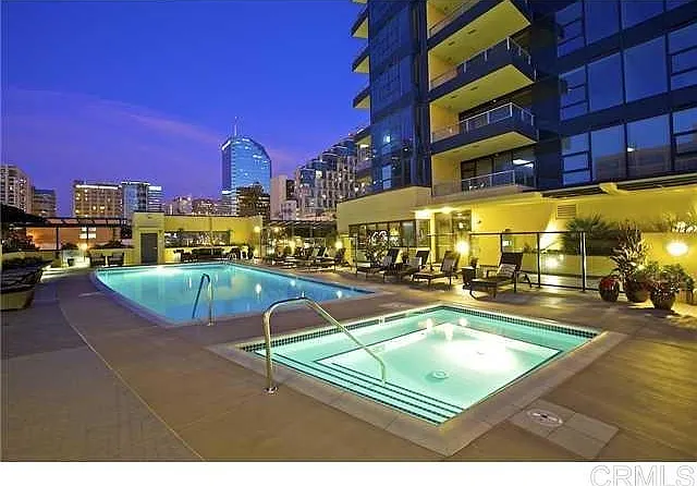 1325 Pacific Hwy #1506 — Photo 30