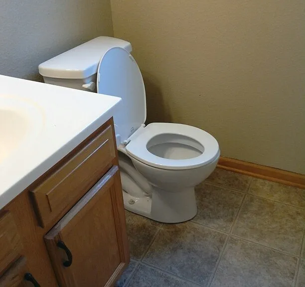 403 NE Coldwater Creek Dr — Photo 5