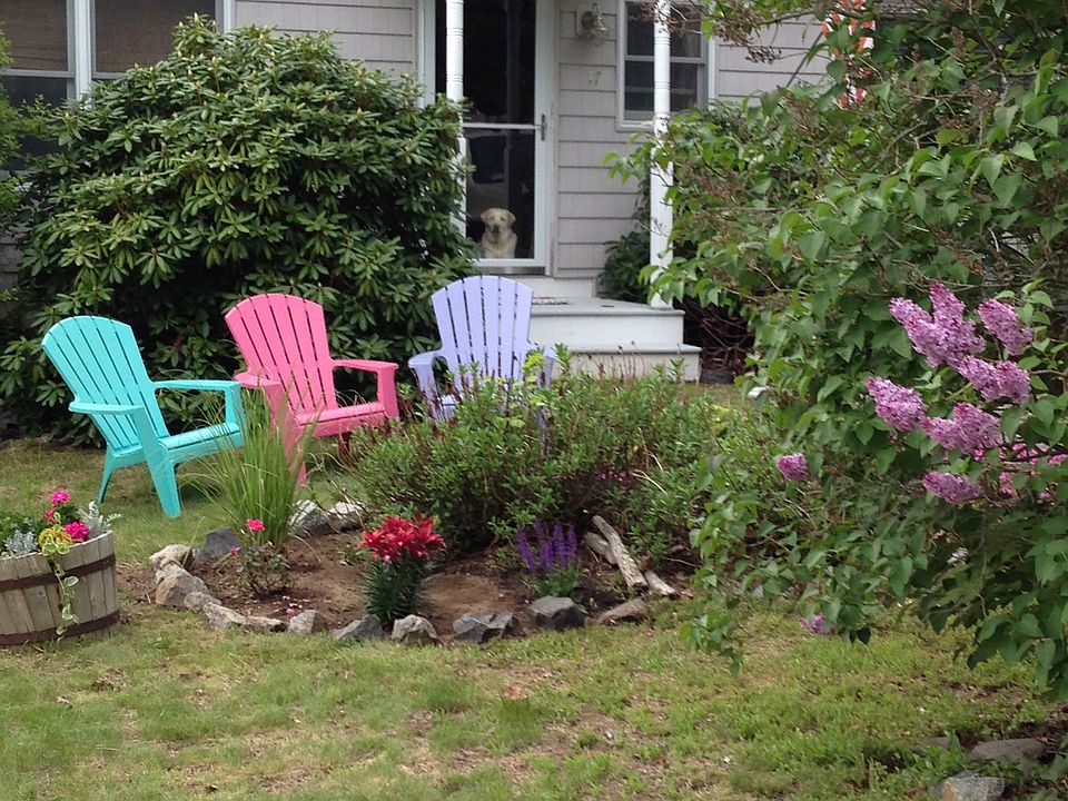 2nd image of 17 Huckleberry St