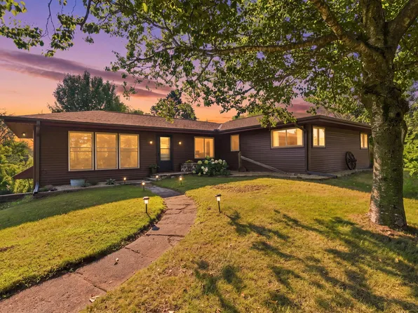 21311 Nowthen Blvd NW, Nowthen, MN 55330