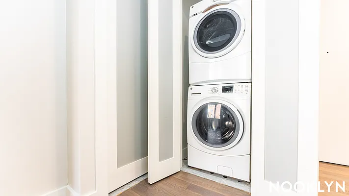 Rented by Nooklyn NYC LLC | media 28