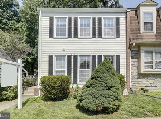 8812 Surveyors Pl, Springfield, VA 22152