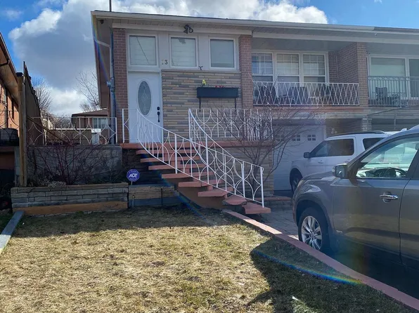 73 Fallingdale Cres E, Toronto, ON M3J 1C4