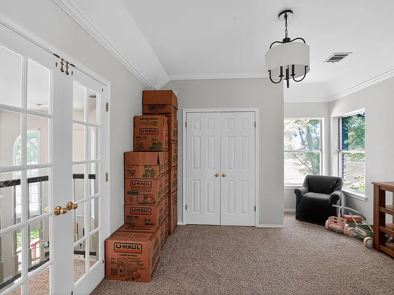 300 N Carriage Hills Dr — Photo 25