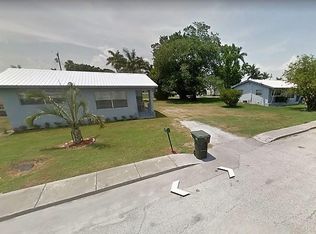 275 Cypress Ave, Pahokee, FL 33476