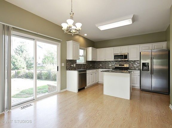 5th image of 292 Gregory M Sears Dr