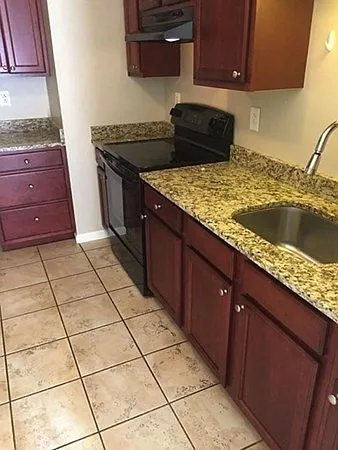 255 Boston Ave #4 — Photo 6