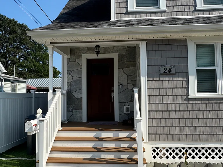 24 Jones St — Photo 37