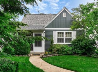 526 Fallis Rd, Columbus, OH 43214