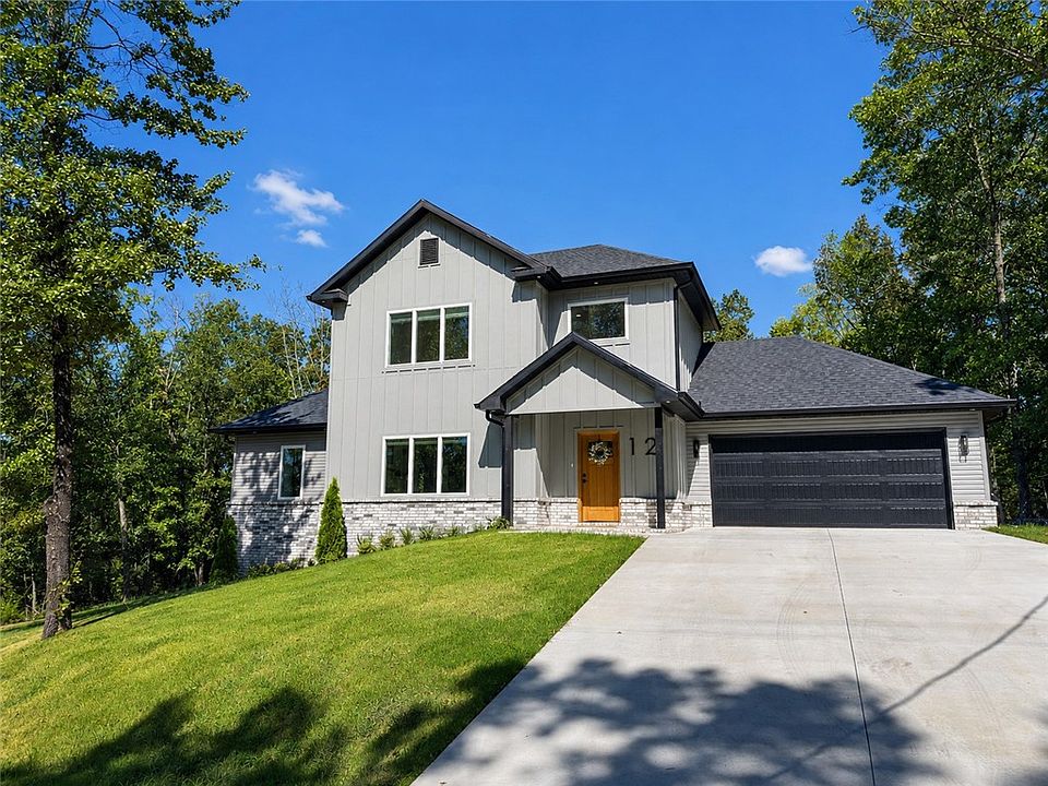 1st image of 12 Letchworth Ln