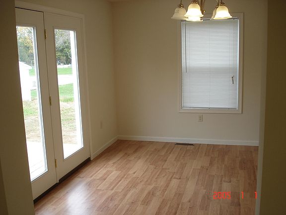 hickory wood laminate floor in formal DR