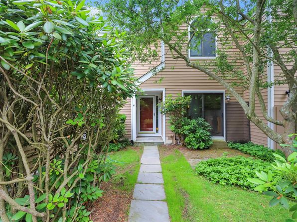 41 Rambling Brook Rd