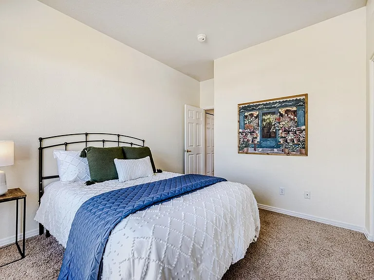 736 Club Cir — Photo 14