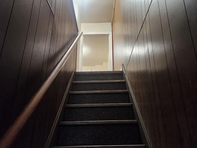 678 1/2 Columbia Ave #2 — Photo 2