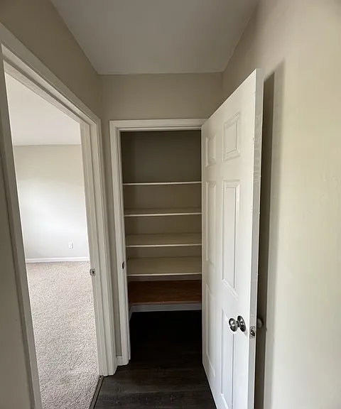 1448 Pleasant St — Photo 13
