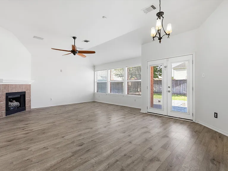 5625 Overland Dr — Photo 40