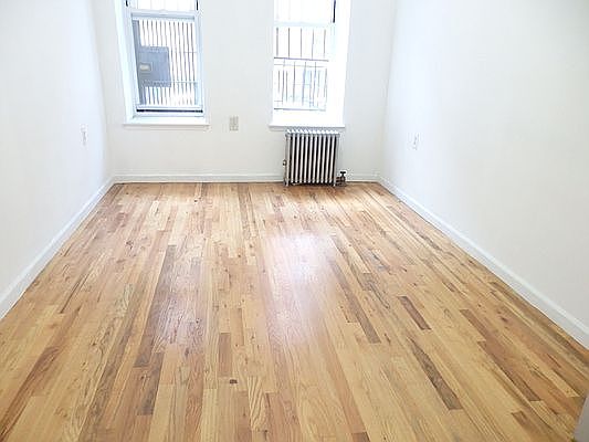 3rd image of 517 W 48th St APT 1FE