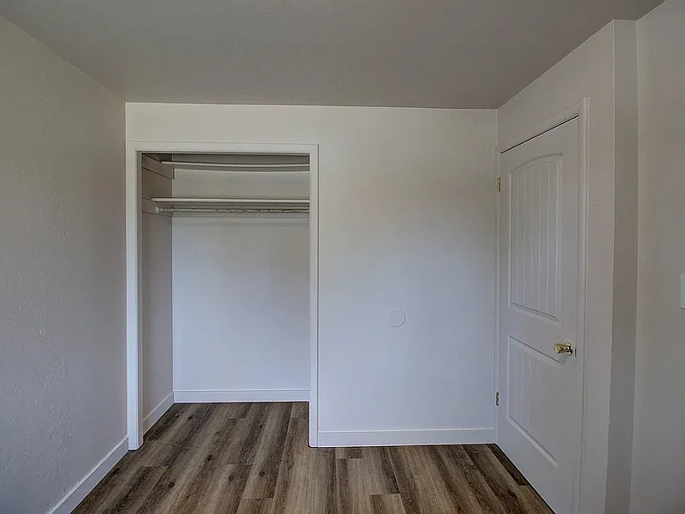 661 8th Avenue East N #11 — Photo 5