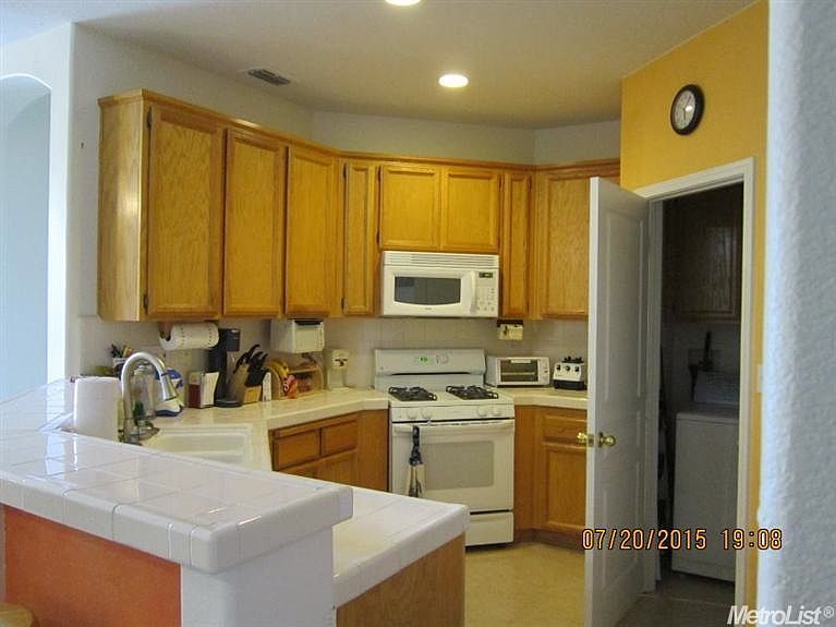 2nd image of 3653 Saintsbury Dr