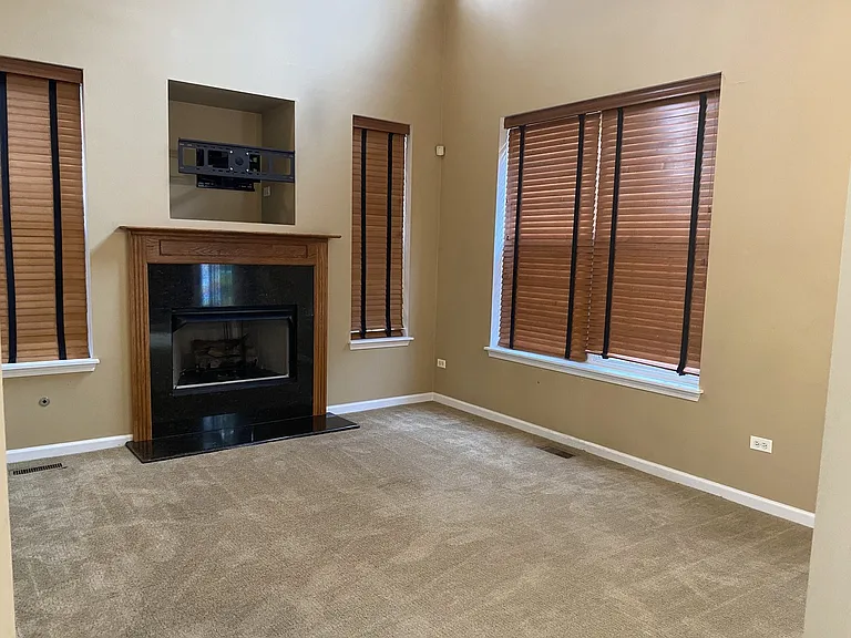 2824 White Thorn Cir — Photo 18