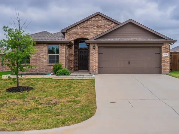 321 Triple Crown Ln, Ponder, TX 76259