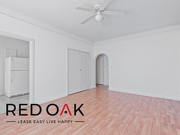4th image of 456 1/4 S Cochran Ave #108