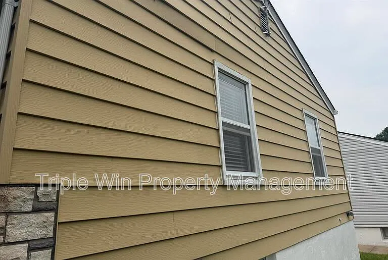 3349 Marmary Ln — Photo 4