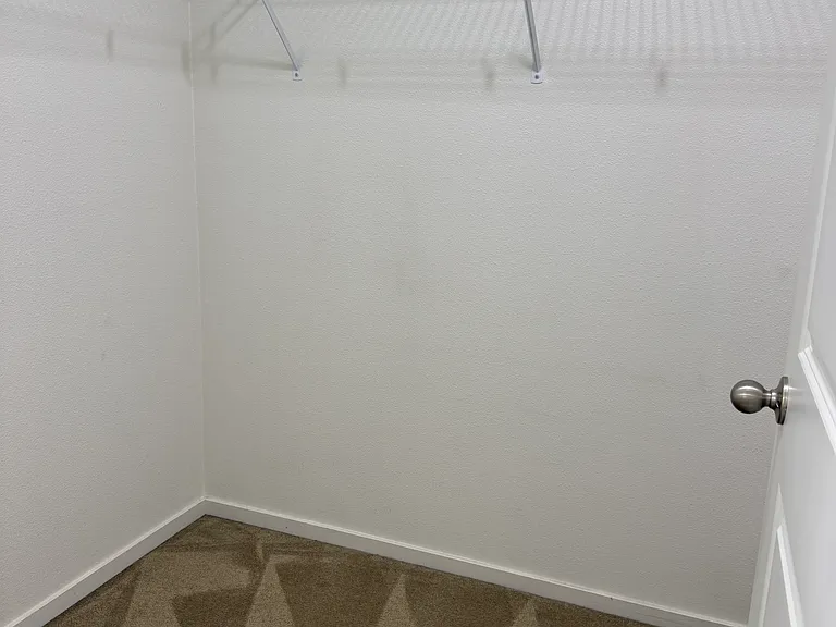2218 NW Redelfs Way — Photo 11