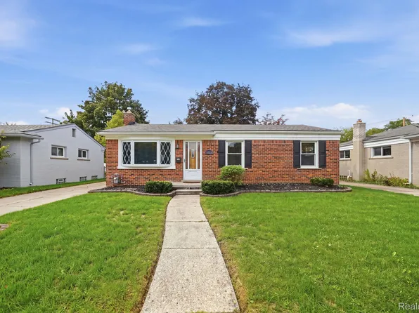 9293 Virginia St, Livonia, MI 48150
