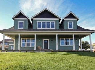 2555 Tuscany Ln, Malaga, WA 98828