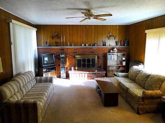 2nd image of 1589 Buckingham Ave
