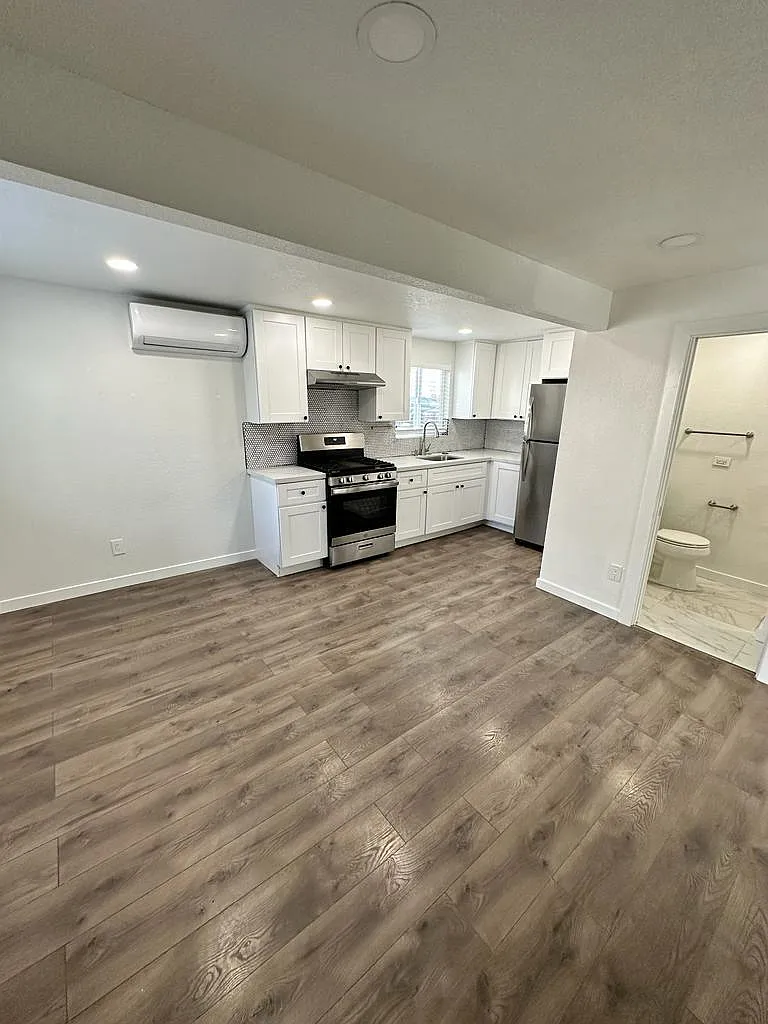 349 Church Ave — Photo 3