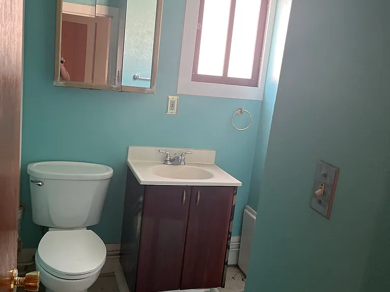 467 N 4th St #C — Photo 3